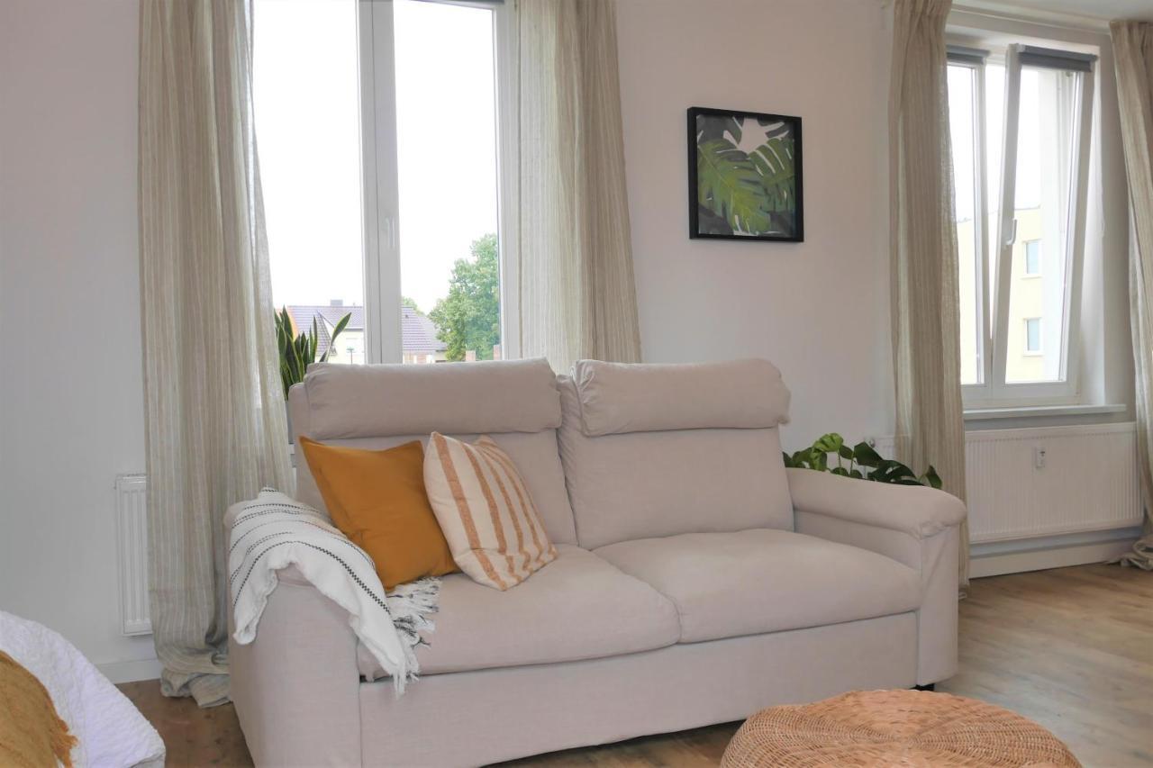 Pb Ferienwohnungen - Fewo 3 - Stilvoll Eingerichtetes Studio Im Herzen Senftenbergs Exterior photo